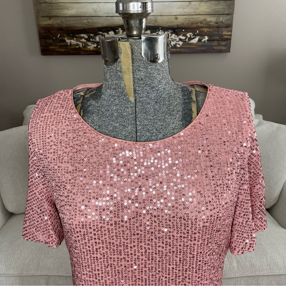 LC Lauren Conrad Dresses & Skirts - NWT XS LC Lauren Conrad pink sequin sparkly party dress